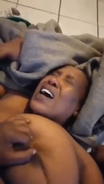 Whose Mum is This? Ghanaian Mum Gets Too Loud